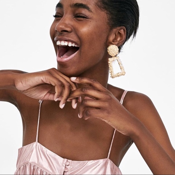 AVAILABLE ❗️Statement earrings from Zara - Picture 2 of 7